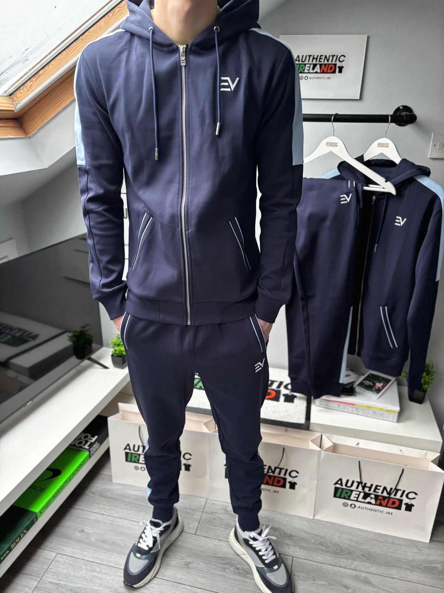 ENVI LUXE 2.0 TRACKSUIT - NAVY/BLUE