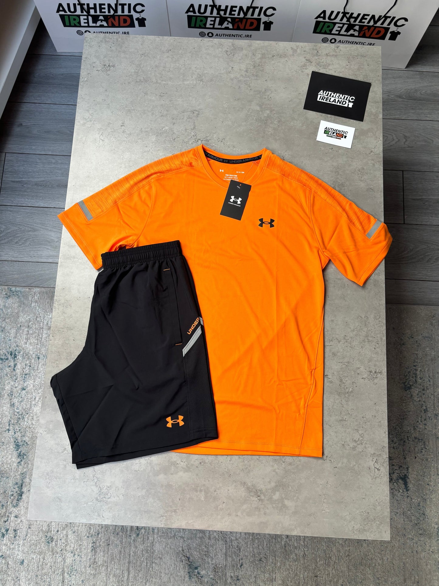 UNDER ARMOUR TECH 3-PIECE SET - BLACK/ORANGE