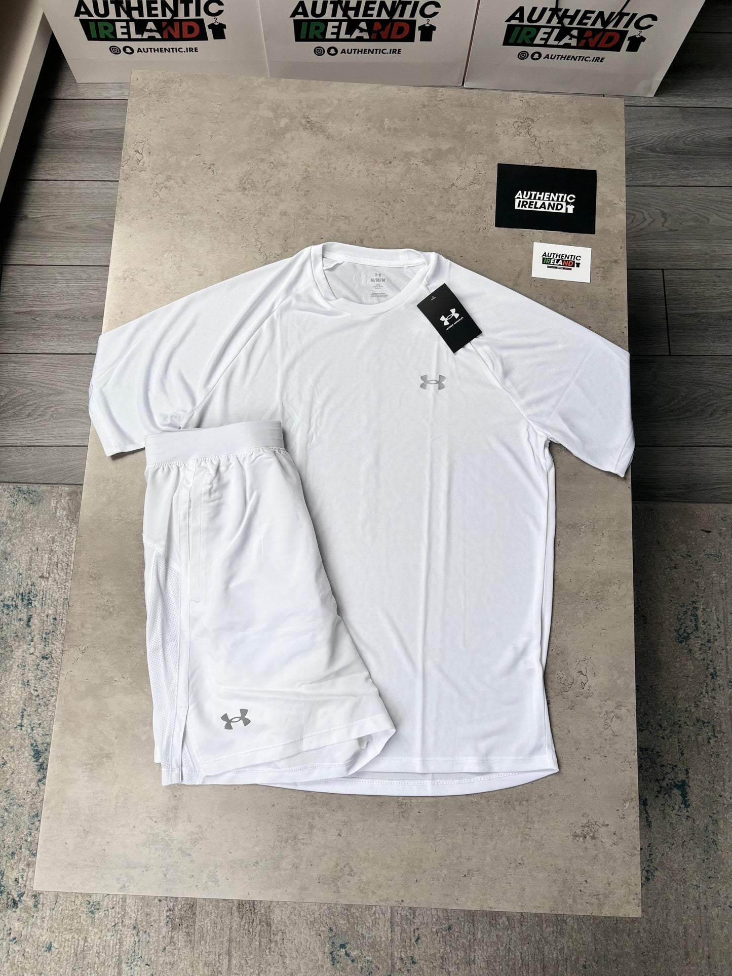 UNDER ARMOUR TECH SET - TRIPLE WHITE