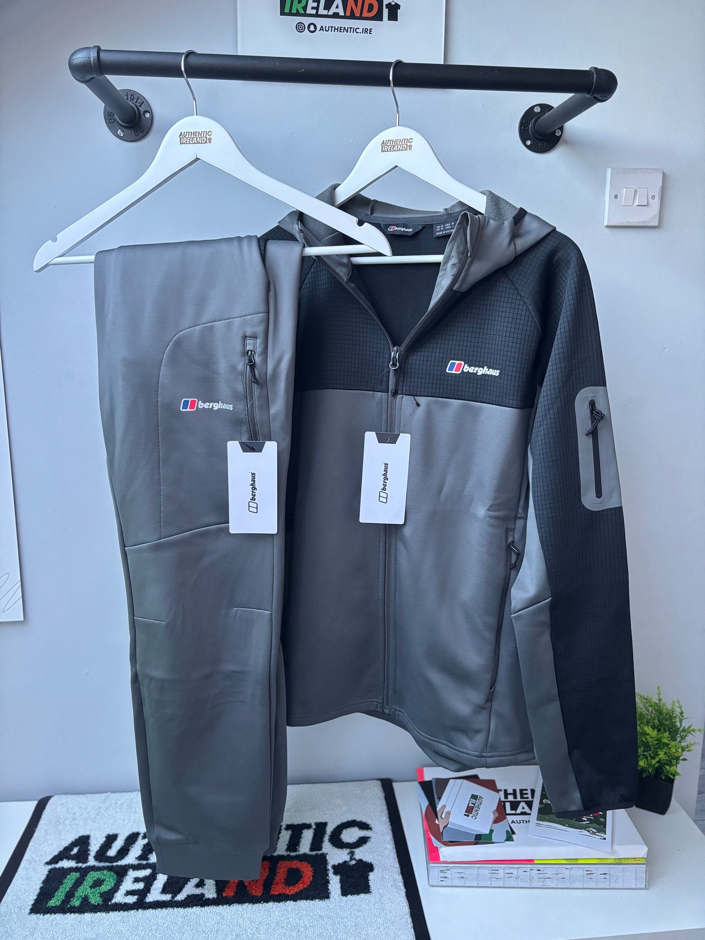 BERGHAUS TECH HYBRID TRACKSUIT - SLATE/BLACK