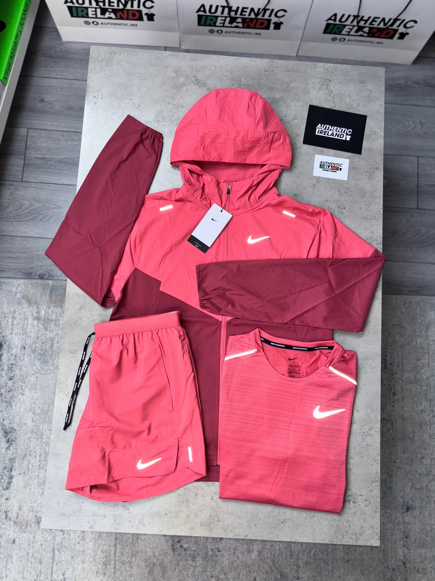 NIKE UV 3-PIECE WINDRUNNER SET - ADOBE RED