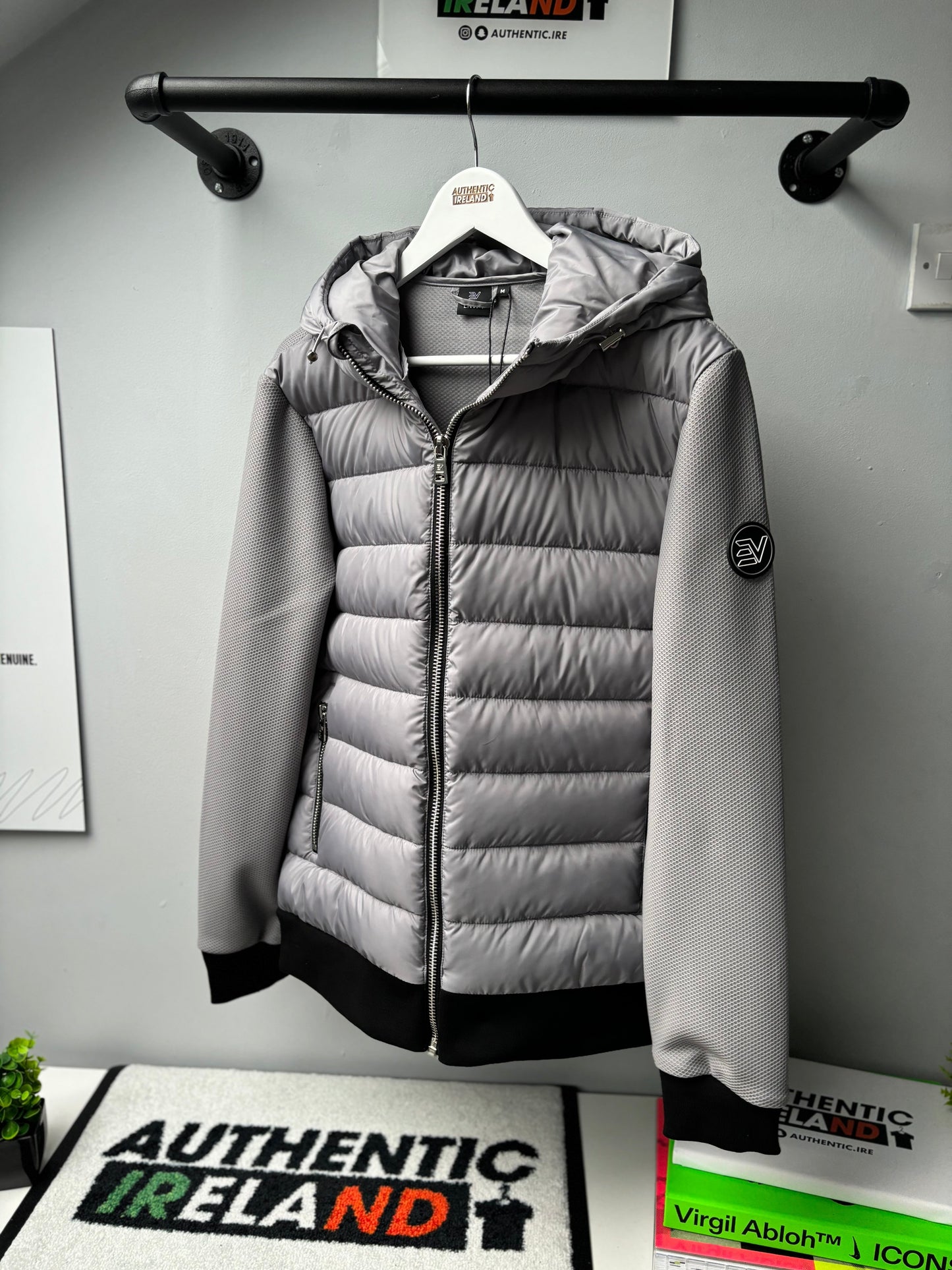 ENVI HYBRID JACKET - GREY