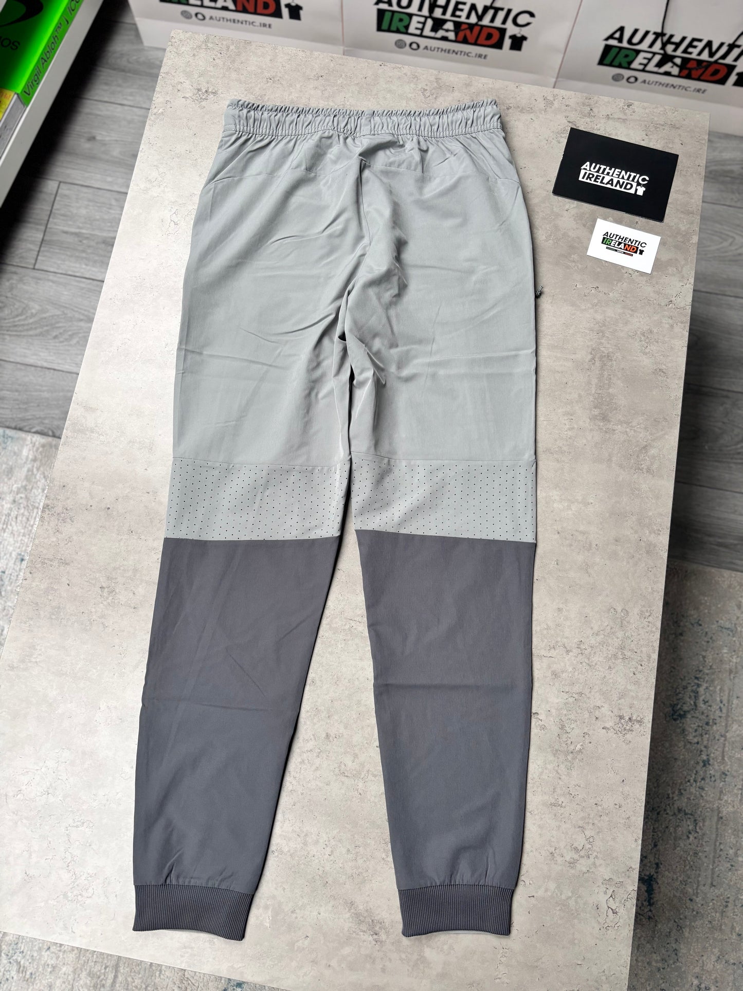 MONTERRAIN WOVEN TRACKSUIT - GREY/SLATE/VOLT