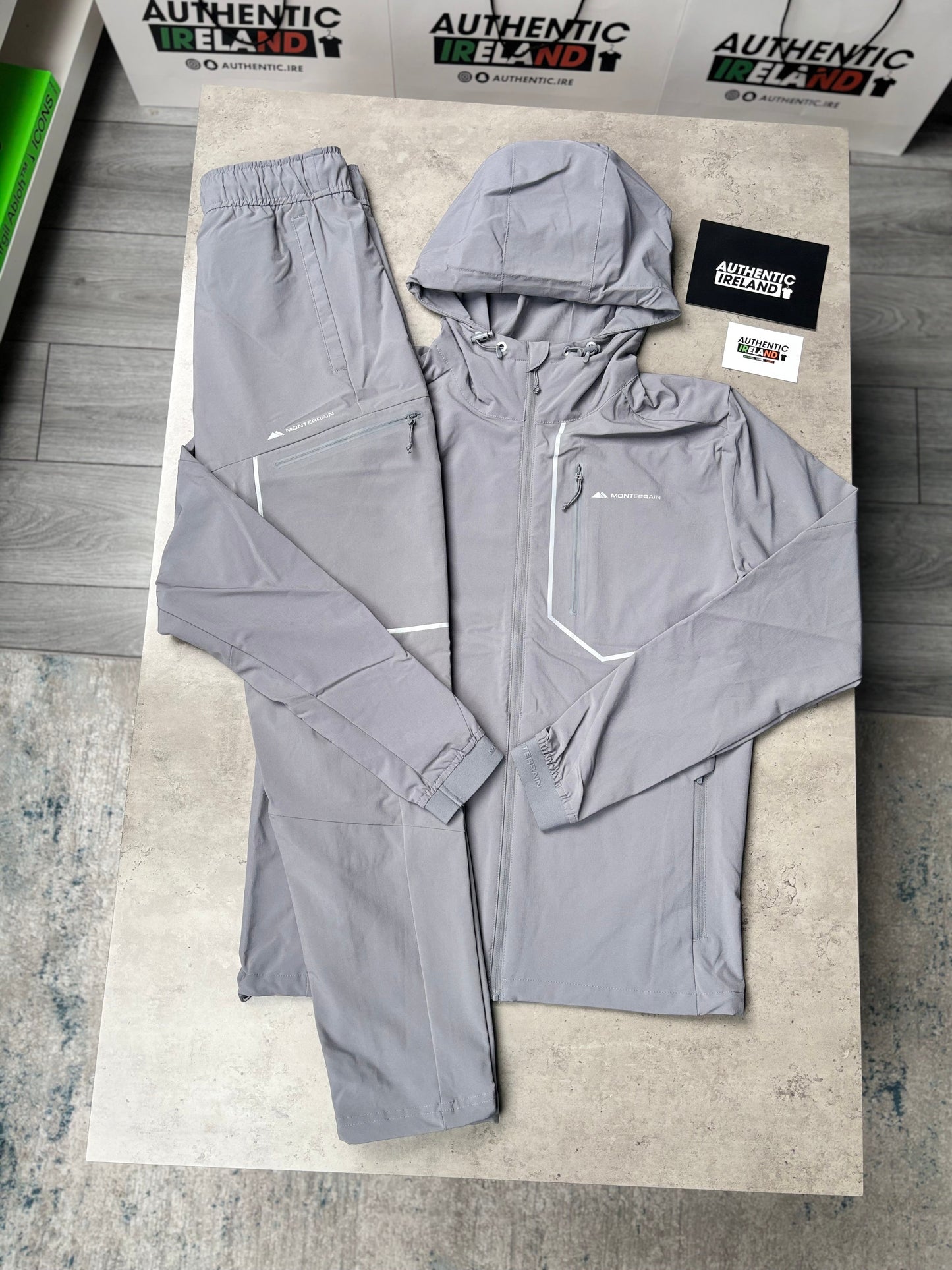 MONTERRAIN RAMBLE WOVEN TRACKSUIT - PLATINUM GREY