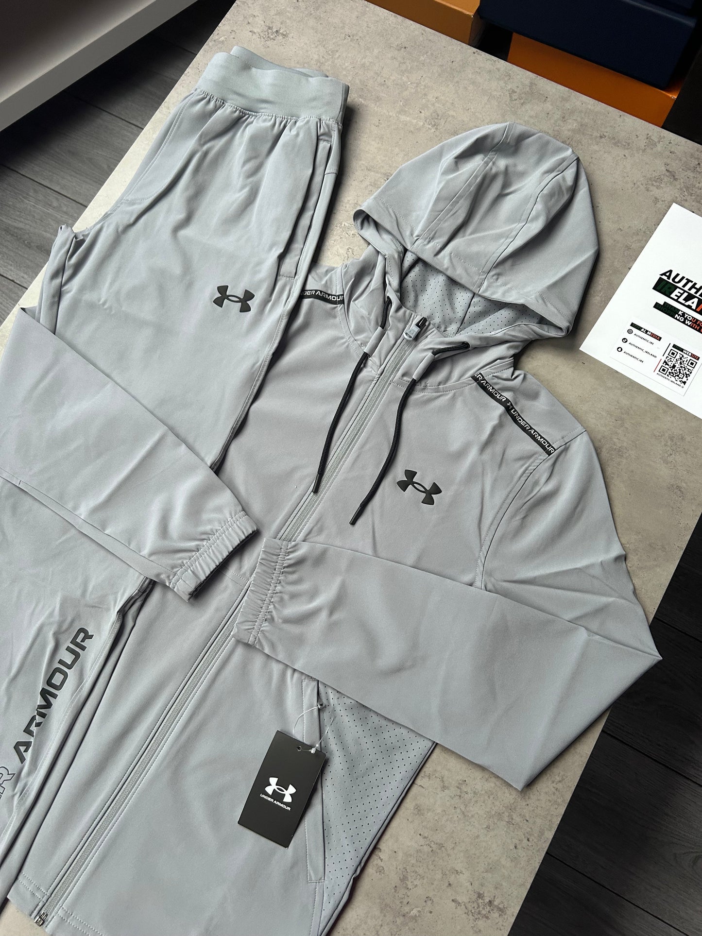 UNDER ARMOUR TRACKSUIT - GREY