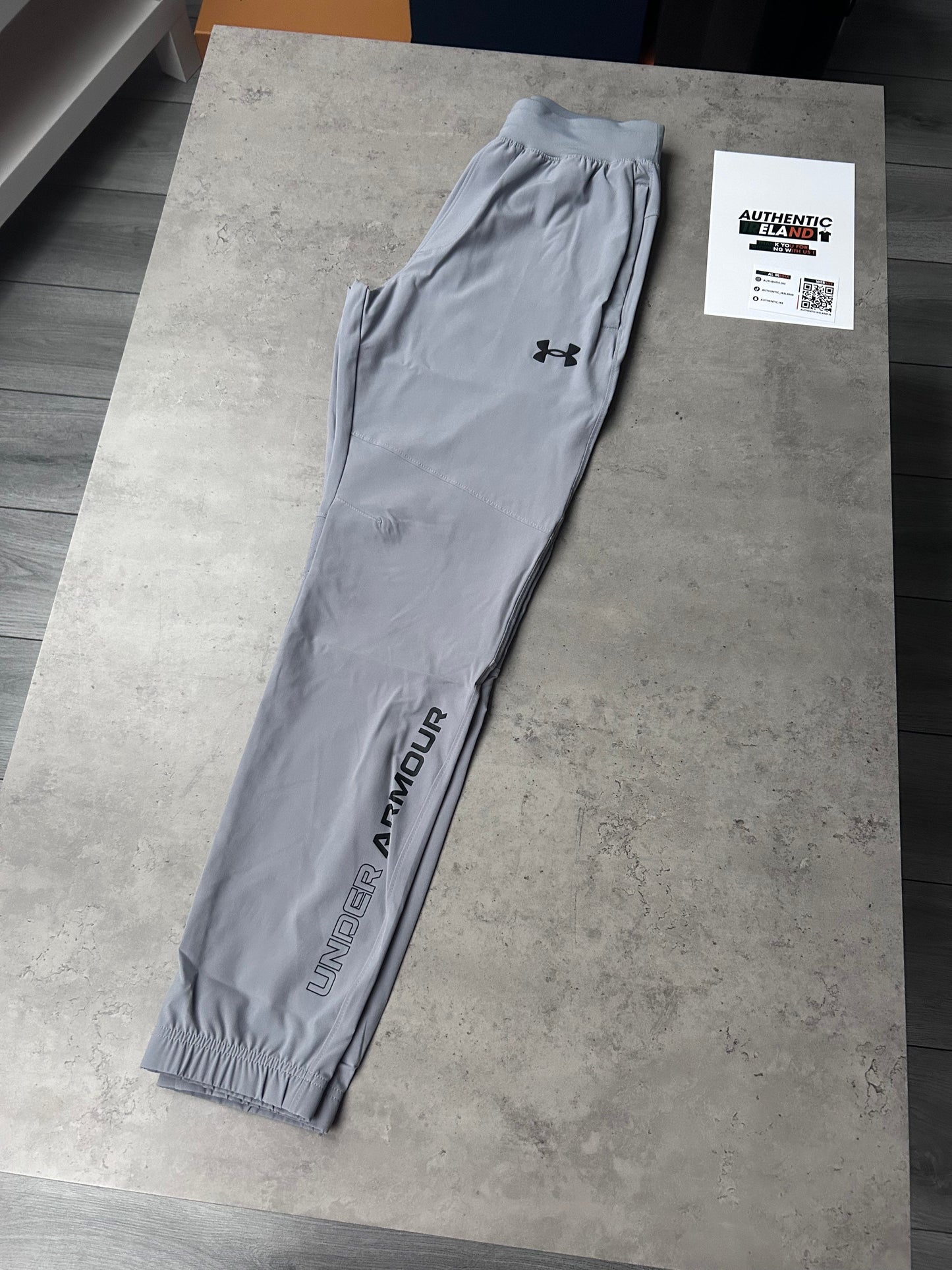 UNDER ARMOUR TRACKSUIT - GREY