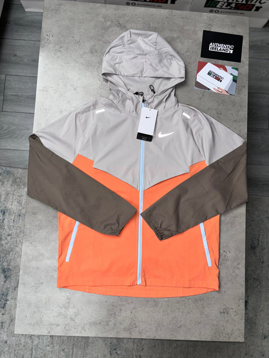 NIKE UV WINDRUNNER JACKET - PEACH/BEIGE/BROWN