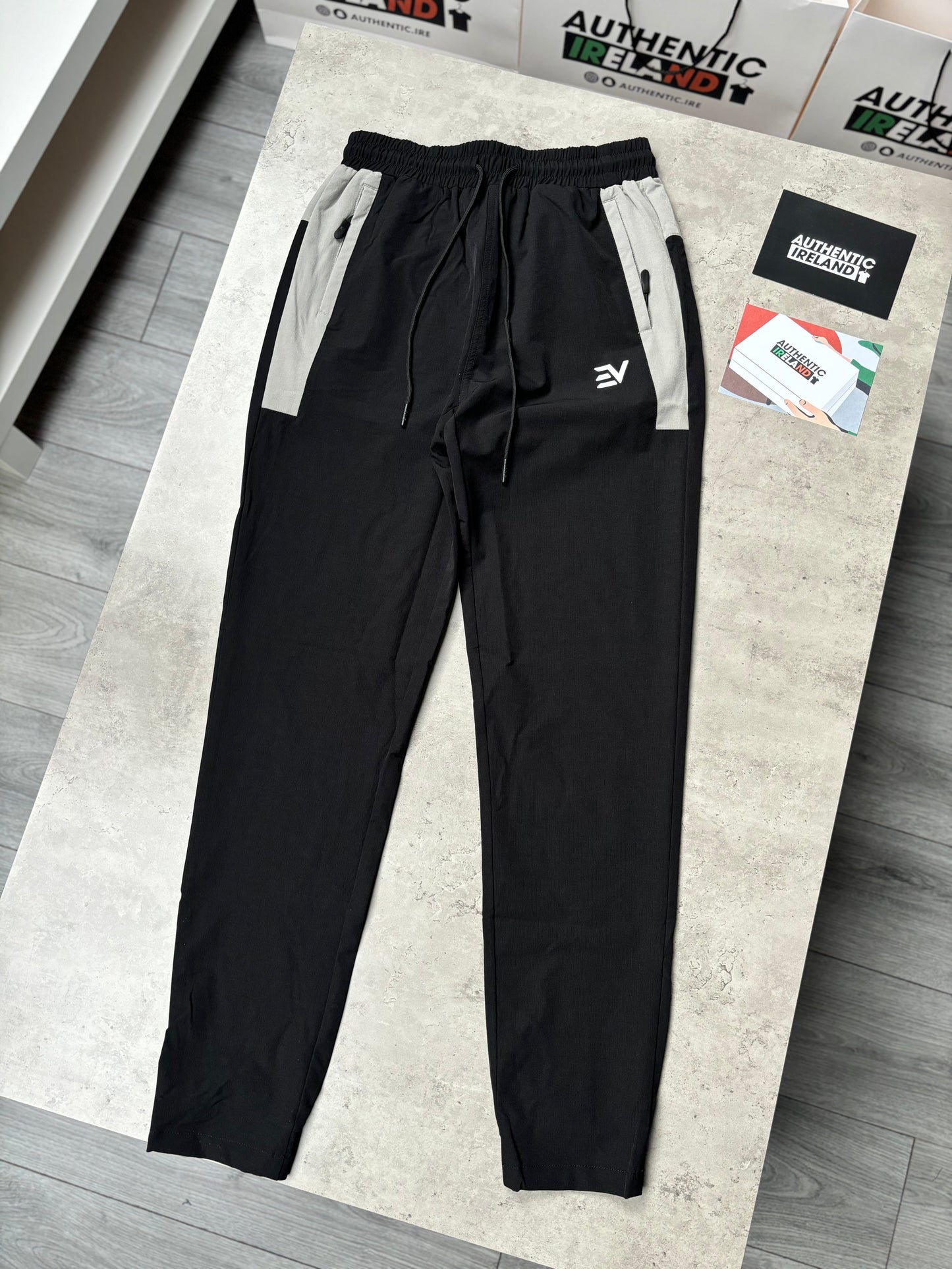 ENVI FLEX TRACKSUIT - BLACK/GREY