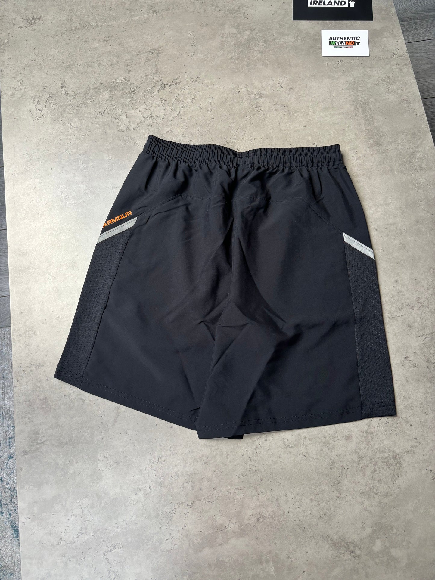 UNDER ARMOUR TECH 3-PIECE SET - BLACK/ORANGE