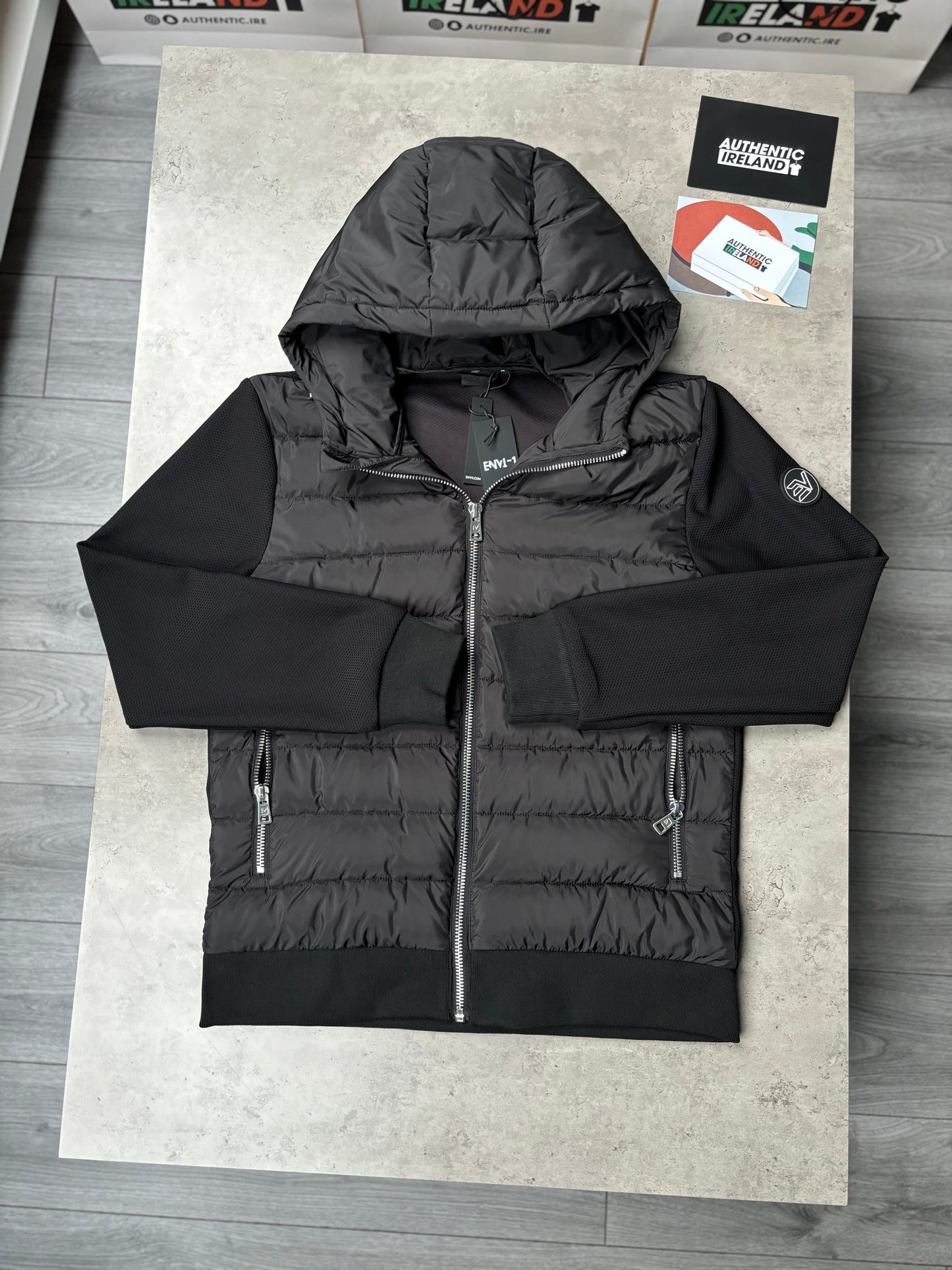 ENVI HYBRID JACKET - BLACK