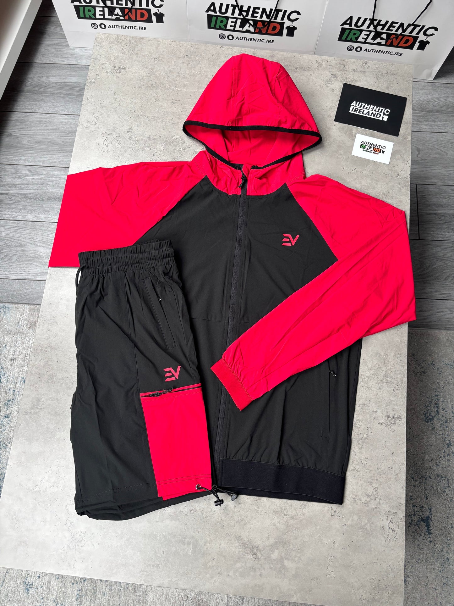 ENVI WINDRUNNER SET - RED/BLACK