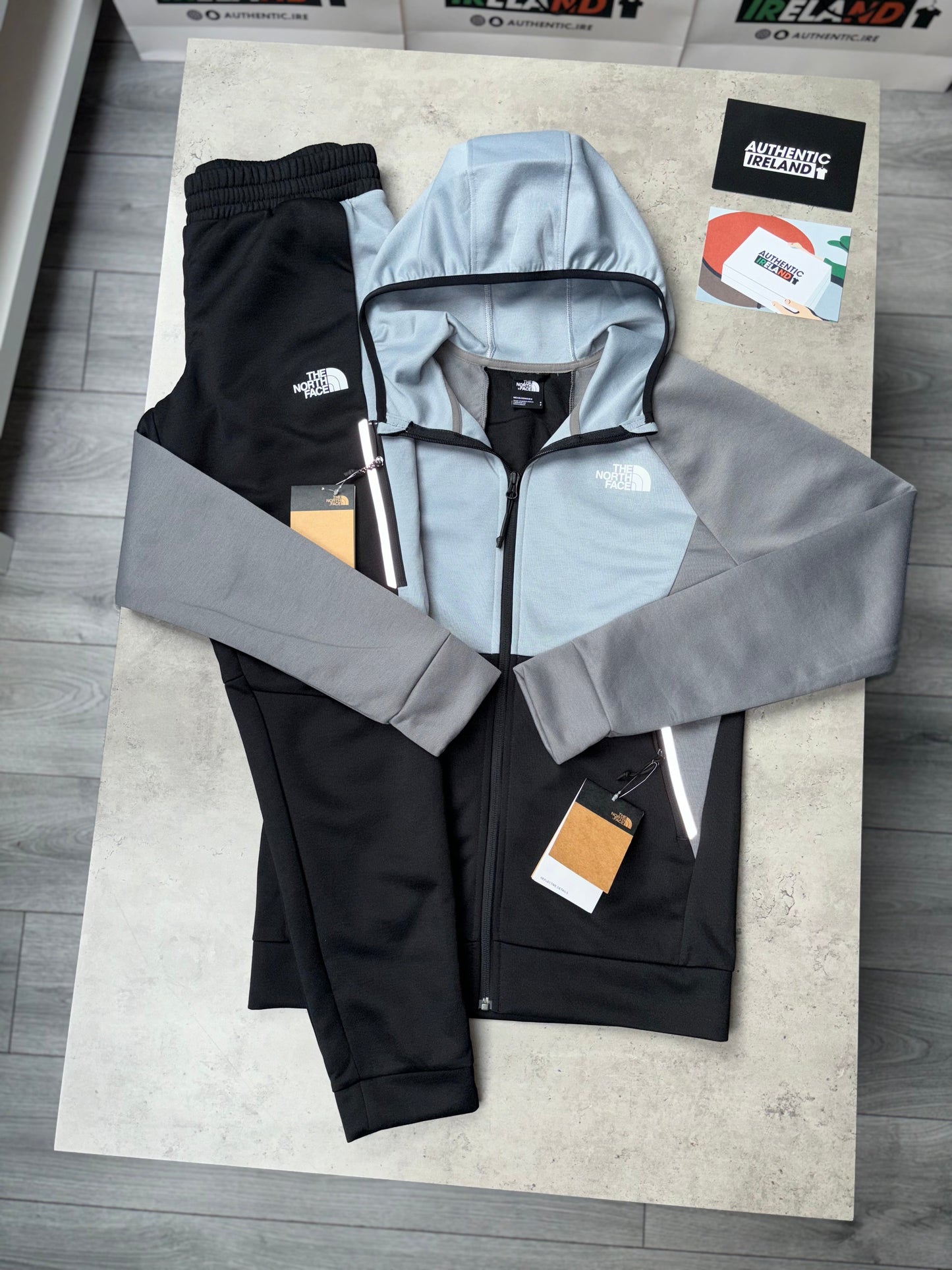 THE NORTH FACE TECH TRACKSUIT - BLACK/GREY