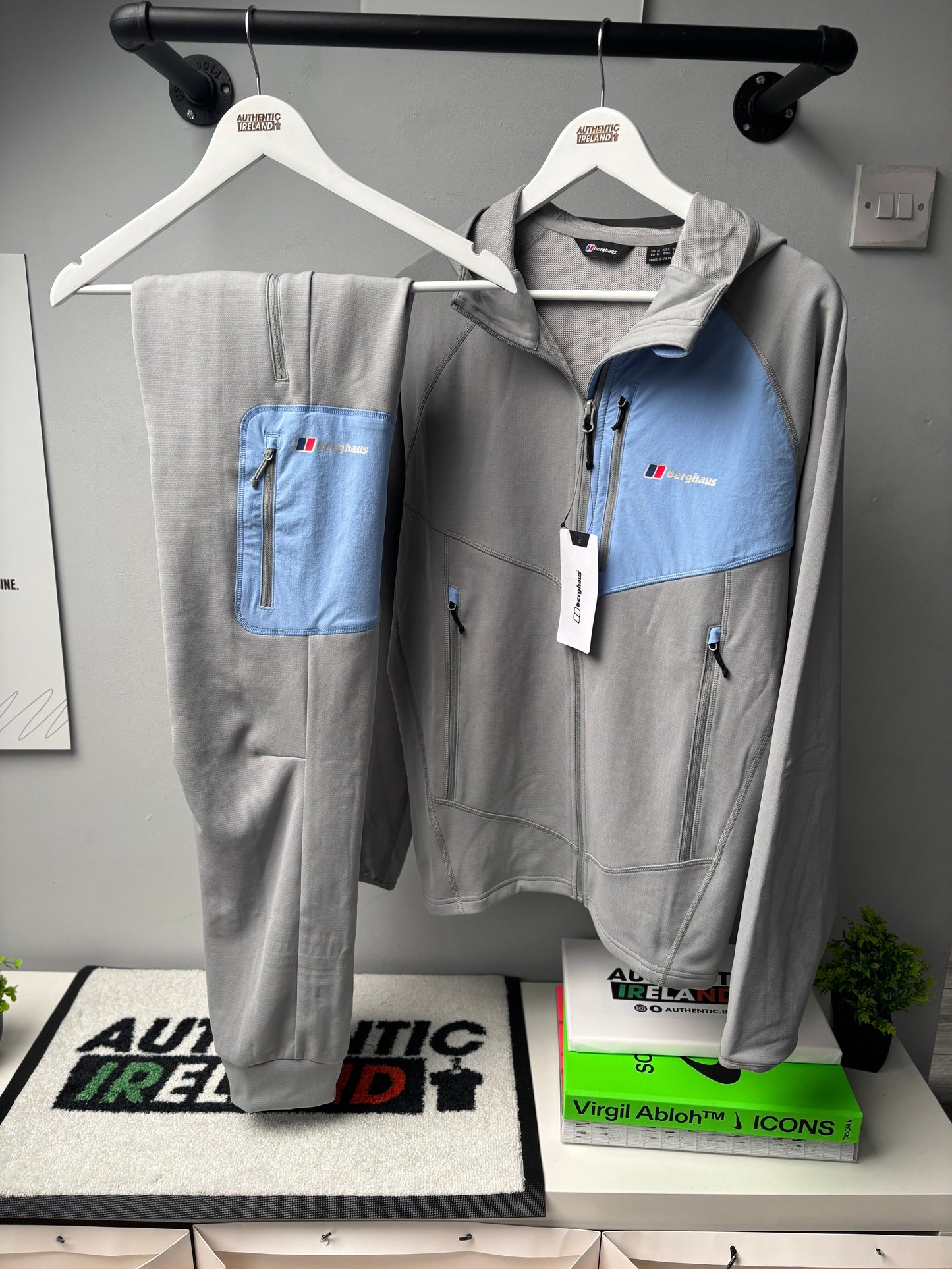 BERGHAUS FLEECE TRACKSUIT - BABY BLUE/GREY