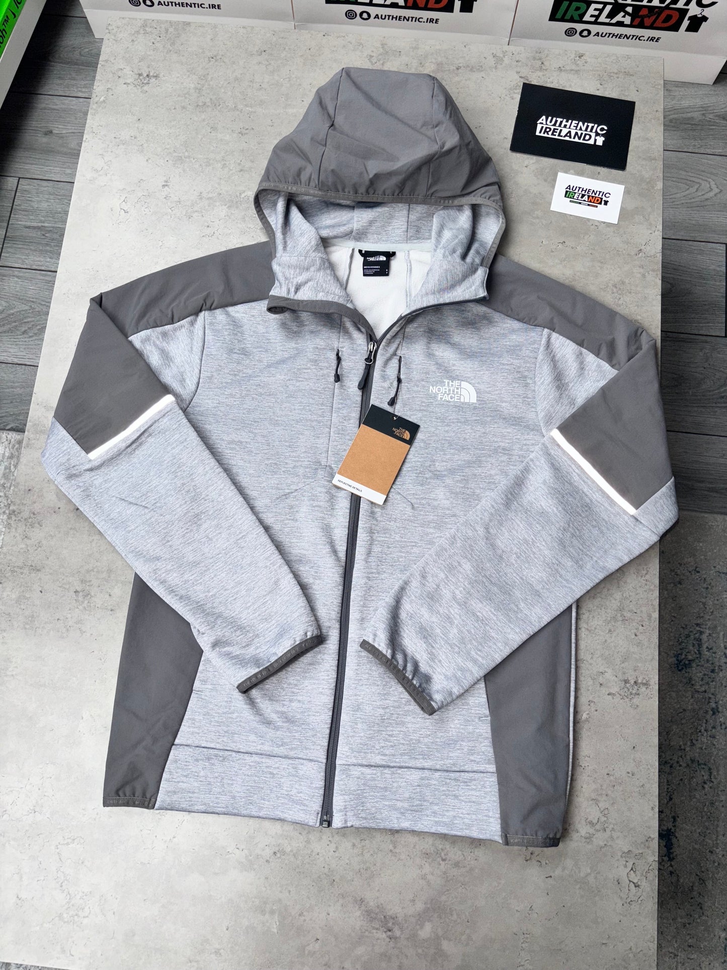 THE NORTH FACE MITTELEGI TRACKSUIT - GREY