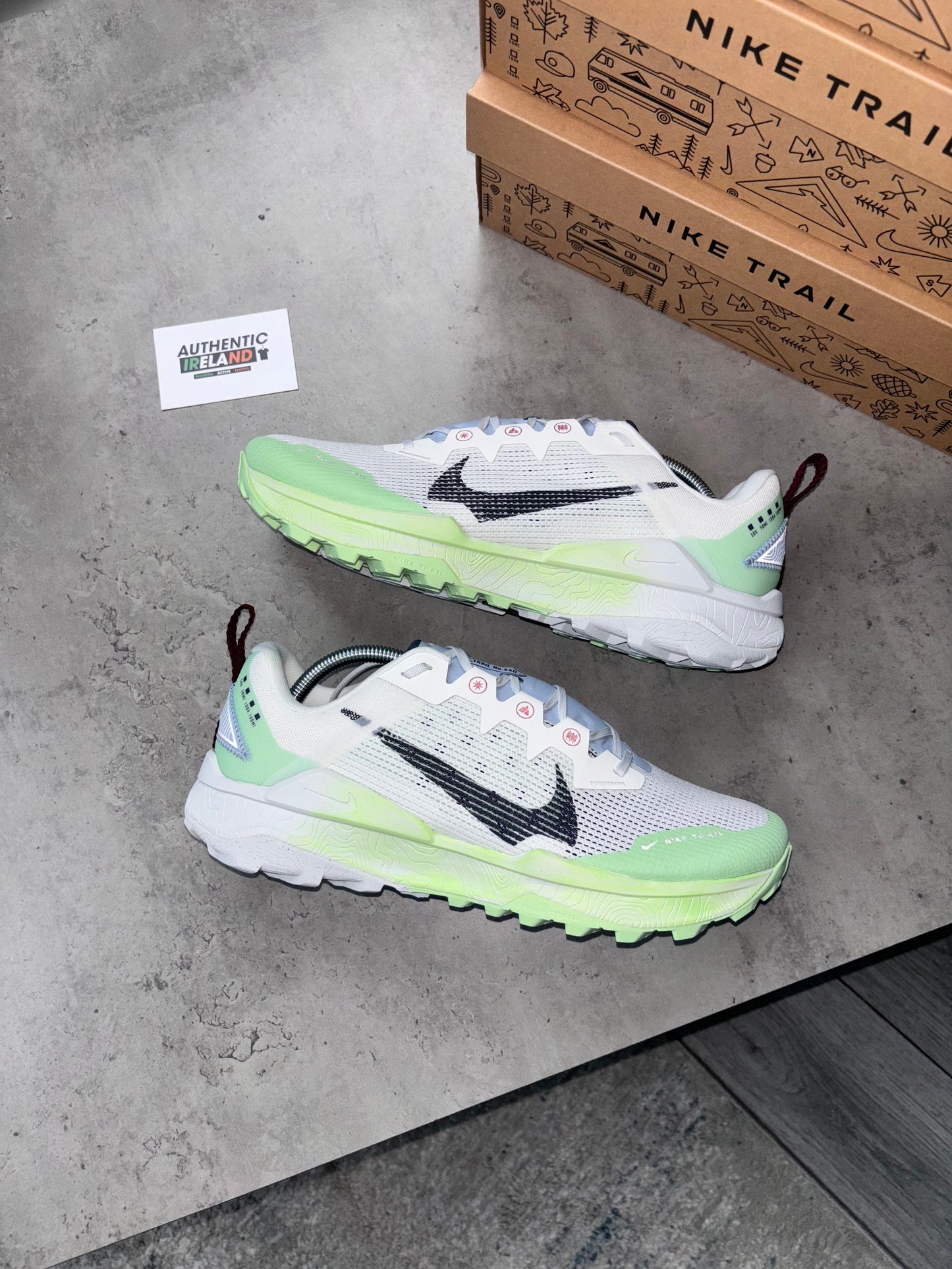 NIKE REACT WILDRUN 8 RUNNER - VAPOUR GREEN/WHITE