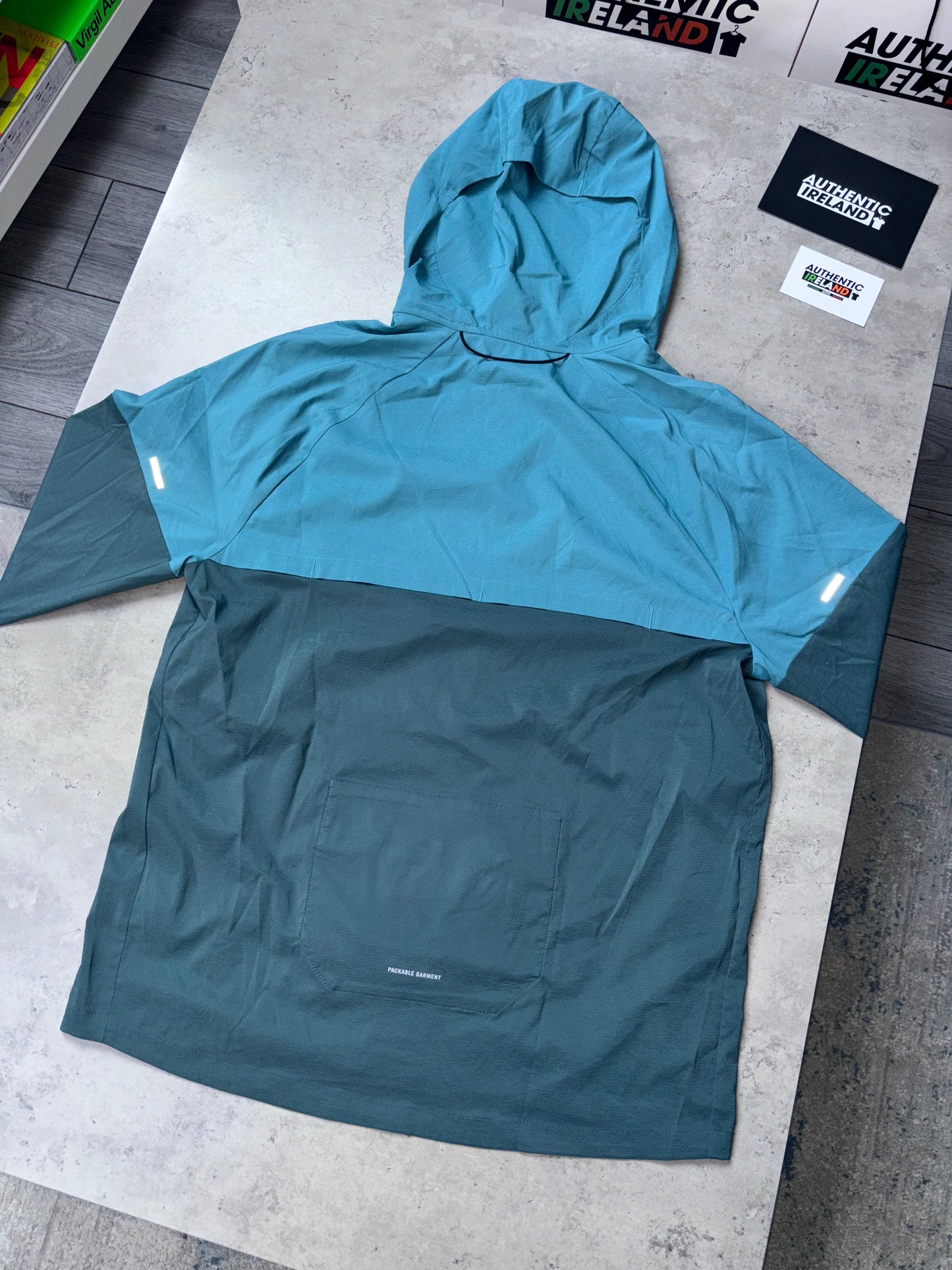 NIKE UV WINDRUNNER JACKET - 1.0 TEAL